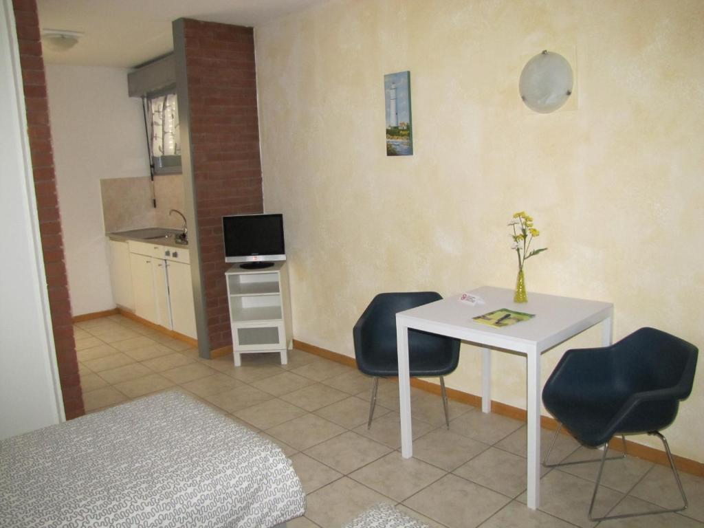 Residence Tell Chiasso Quarto foto